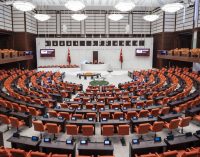 İYİ Parti’nin “Yolsuzluk iddiaları araştırılsın” önergesi AKP-MHP oylarıyla reddedildi