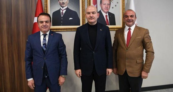 İhaleye fesat karıştırmak ve rüşvetten hapis cezası almışlardı: AKP’li başkanları Soylu makamında ağırladı!