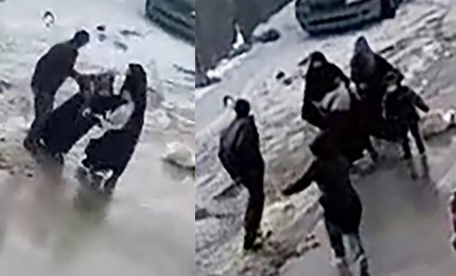 Erkek şiddeti: Eşi ve baldızını çocukları önünde bıçakladı