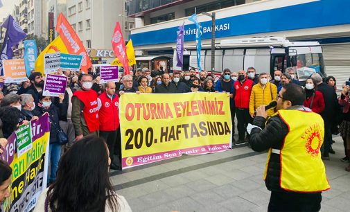 İzmir’de KHK eylemi: “İşimizi geri alacağız”