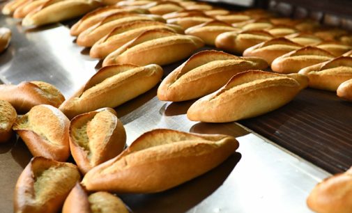 İzmir’de ekmek beş lira oldu