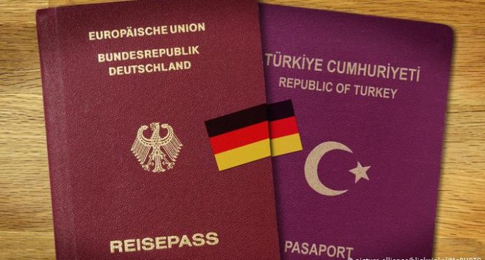 Almanya’dan “çifte vatandaşlık” kararı: Türk ailenin çocukları sadece Alman vatandaşı olacak