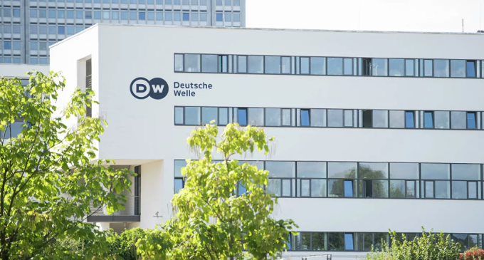 Almanya ile Rusya arasında Deutsche Welle krizi sürüyor: DW muhabirlerinin Rusya parlamentosuna girişi yasaklandı