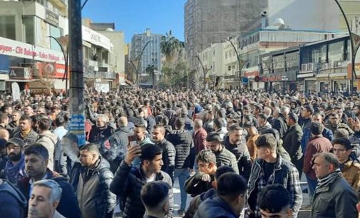 Elektrik faturalarına karşı protestolar yayılıyor: Mardin’de binlerce yurttaş sokağa döküldü