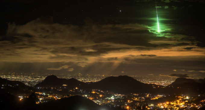 Türkiye Uzay Ajansı’ndan “yeşil ışık saçan meteor” hakkında açıklama