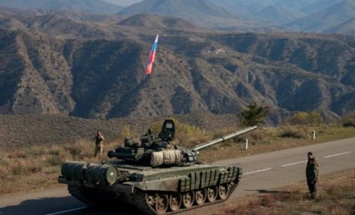 Azerbaycan askerleri Karabağ’da Rusya denetimindeki alana girdi: Rusya Savunma Bakanlığı’ndan açıklama….