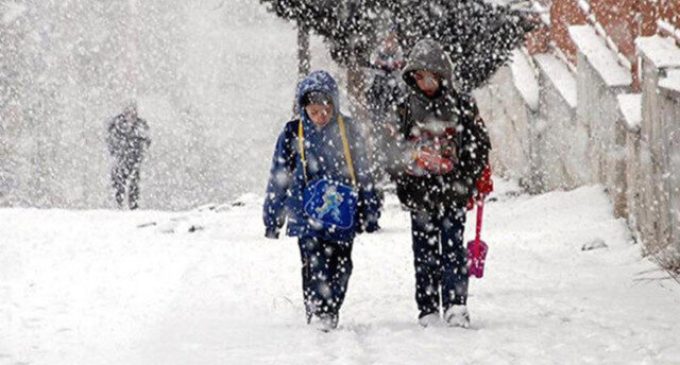 Yurt genelinde yoğun kar yağışı sürüyor: 21 ilde eğitime ara verildi