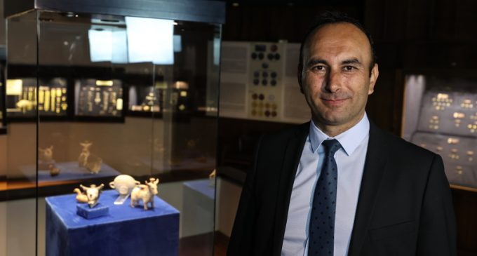 İzmir Müze Müdürü, yolsuzluk iddiasıyla görevden alındı