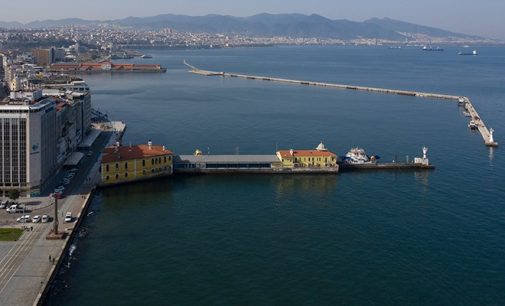 İzmir’de su seviyesi düştü: Tarihi Pasaport İskelesi kullanıma kapatıldı