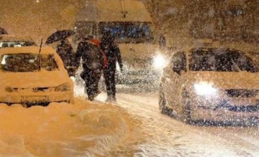 İstanbul’da “kar” alarmı: Bakan Karaismailoğlu “Sıkıntılı durum gözüküyor” diyerek saat verdi