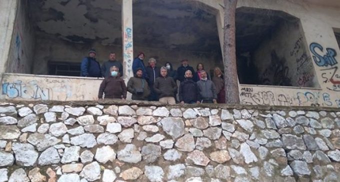 İzmir’de köylülerin bağışlarıyla yapılan 86 yıllık okul için yıkım kararı verildi