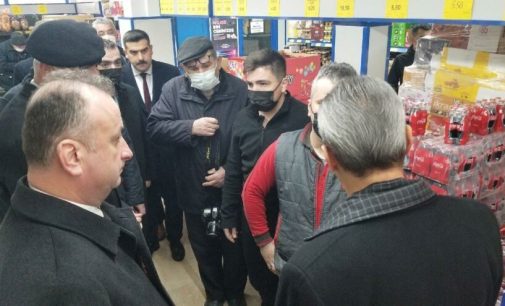 Sinop Valisi’nden market çalışanına: Hayatını yaşanmaz yaparız