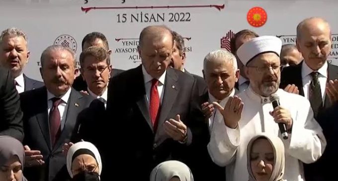 Erdoğan: Batı kültürü ve hayat tarzı tüm dünyayı istila etti