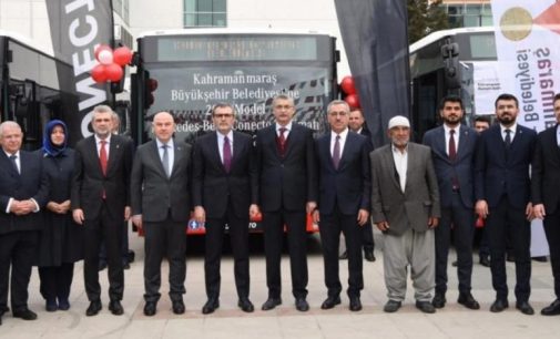 AKP’li belediye eski otobüsleri boyayıp yeni almış gibi gösterdi