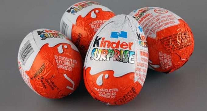 İngiltere’de Kinder sürpriz yumurta çikolataları Salmonella bakterisi nedeniyle piyasadan toplatıldı