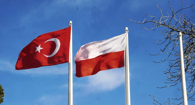 Türkiye’den Polonya’ya vize muafiyeti: Karar Resmi Gazete’de yayımlandı