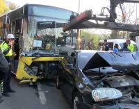 İstanbul’da İETT otobüsü 15 araca çarptı: Yaralılar var
