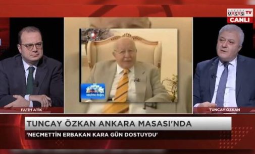 CHP’li Özkan, Necmettin Erbakan’la anısını anlatırken gözyaşlarını tutamadı