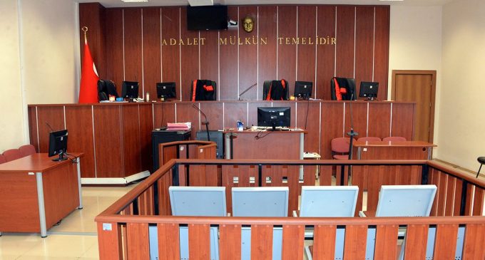 Doktorlara hakarete 3 ay 22 gün ceza: Hakim sosyolog Kahl’a gönderme yaptı