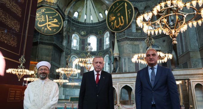 Ayasofya’nın restorasyon ihalesi Erdoğan’ın yakın arkadaşına gitmiş!