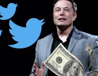 Elon Musk Twitter’ı satın aldığını resmi olarak duyurdu