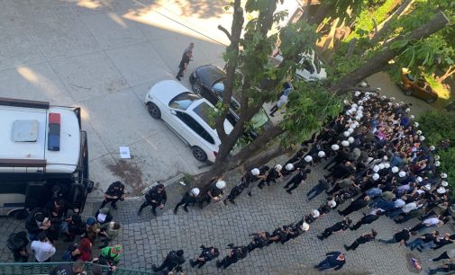 Boğaziçi Üniversitesi’ndeki Onur Yürüyüşü’ne polis saldırısı: Öğrenciler darp edilerek gözaltına alındı!