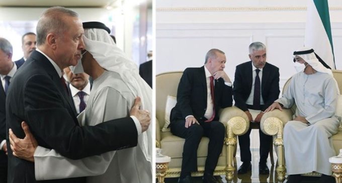 Erdoğan “darbe finansörü” diye suçladıkları Birleşik Arap Emirlikleri’ne başsağlığına gitti