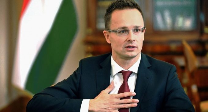 Macaristan, Rusya’ya yönelik yaptırımlara katılmayacaklarını duyurdu