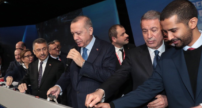 Temelini Erdoğan ve Katar Emiri’nin attığı BMC fabrikası sökülüyor