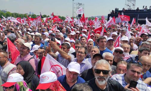 On binlerce EYT mağduru Maltepe’den iktidara seslendi: Çıksın artık bu yasa, duysun Ankara!