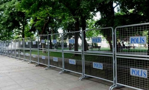 Dokuzuncu yıldönümünde Gezi Parkı bariyerlerle çevrildi!