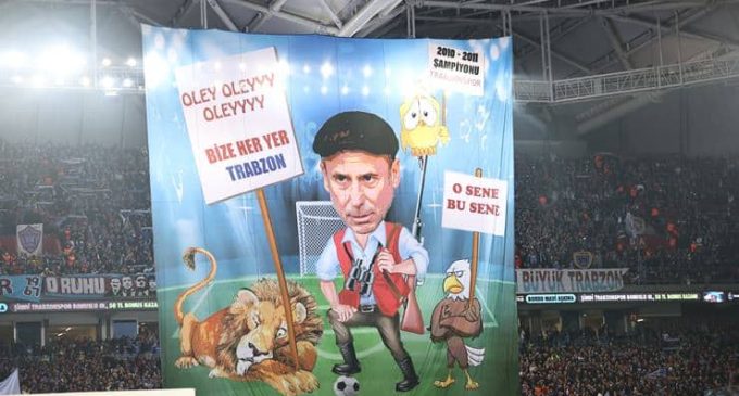 Fenerbahçe’den Trabzonspor maçında açılan pankart hakkında suç duyurusu