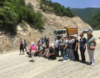 Cengiz İnşaat’ın taş ocağına protesto: Yurttaşlar oturma eylemi yaptı