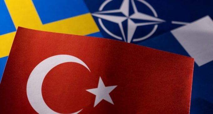 NATO görüşmeleri: Finlandiya, İsveç ve Türkiye yarın bir araya gelecek