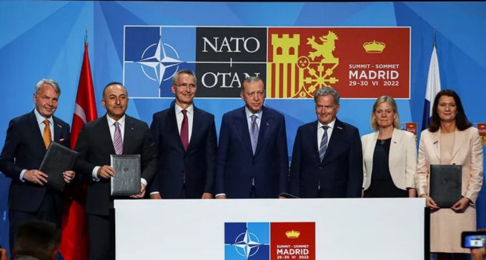 Madrid’de dörtlü görüşme sona erdi: Türkiye, Finlandiya ve İsveç’in NATO üyeliklerini destekleyecek