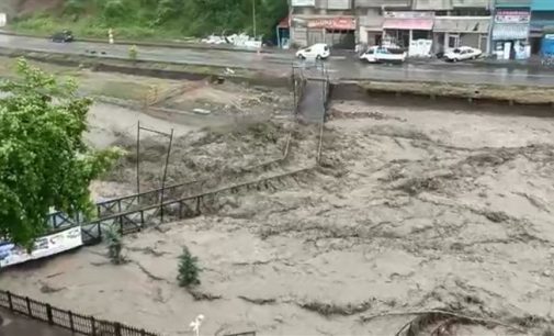Kastamonu’da sel: Bir kişi kayıp, 118 köye ulaşılamıyor, 130 kişi evlerinden tahliye edildi
