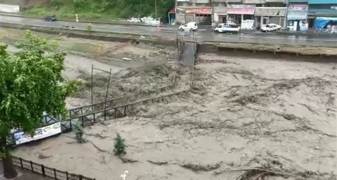 Kastamonu’da sel: Bir kişi kayıp, 118 köye ulaşılamıyor, 130 kişi evlerinden tahliye edildi