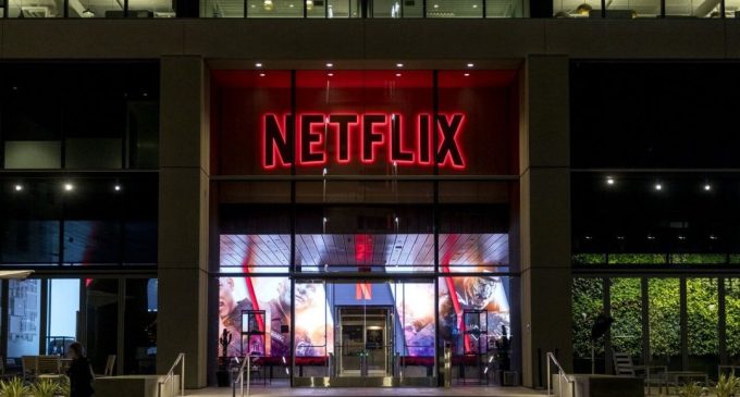 Netflix 300 çalışanını daha işten çıkardı