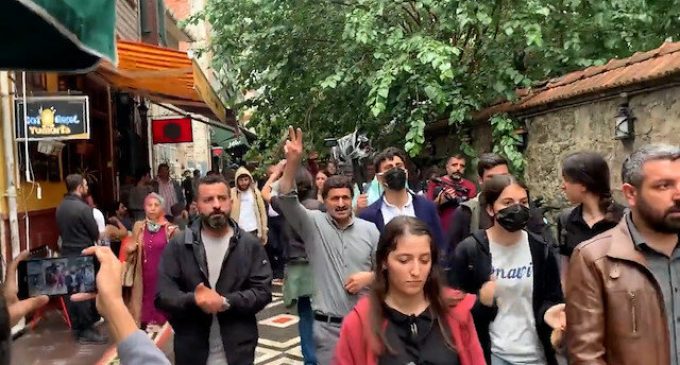 Kadıköy’deki eylemde gözaltına alınan 70 kişiden ikisi tutuklandı