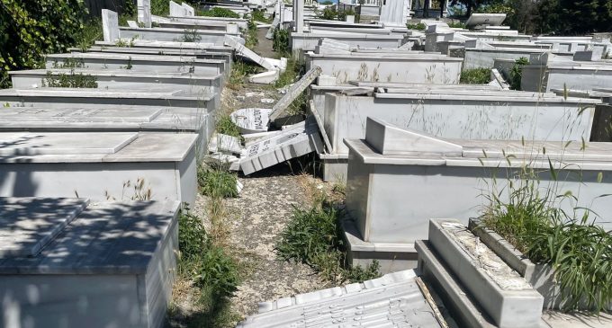 İstanbul’da Yahudi mezarlığına saldırı: Beş çocuk gözaltına alındı