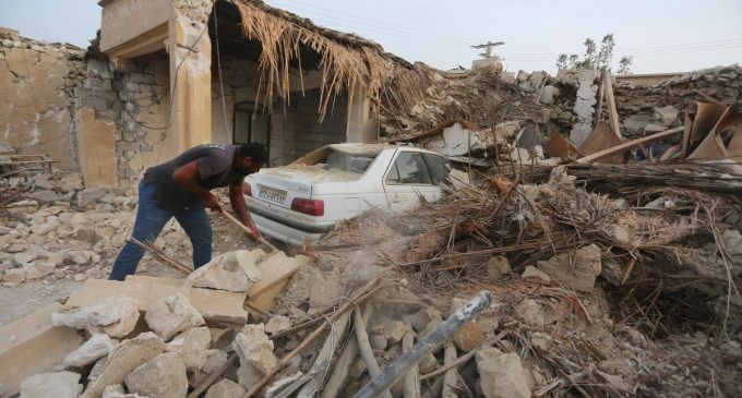 İran art arda depremlerle sarsıldı: Ölü ve yaralılar var