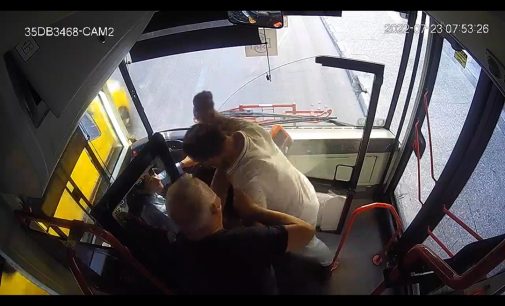 İzmir’de kadın otobüs şoförüne yumruklu saldırıda bulunan maganda tutuklandı