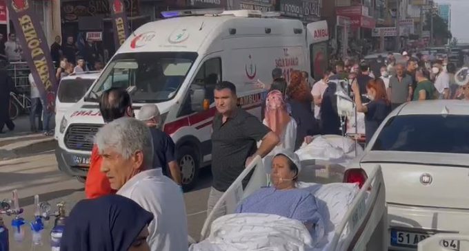 Mardin’de özel hastanenin yanındaki trafo patladı, hastalar tahliye edildi