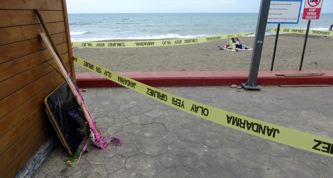 Plajda elektrik akımına kapılan genç yaşamını yitirdi: “İhmal” iddialarına ilişkin soruşturma başlatıldı
