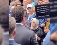 Babacan, Erdoğan’a özendi: Sokakta yaptığı konuşma sırasında prompter kullandı!
