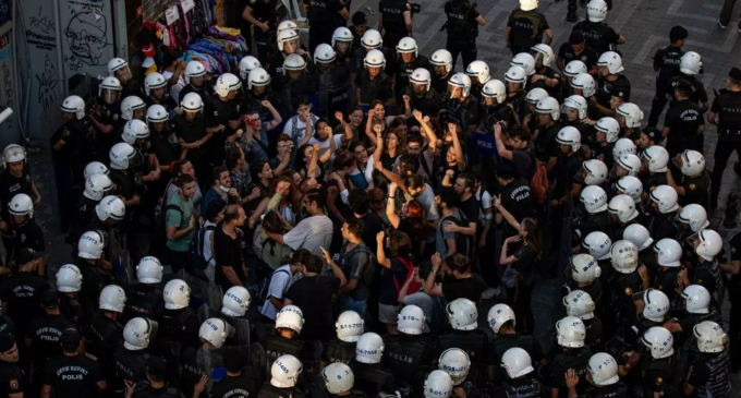 Kadıköy’deki Suruç anmasında gözaltına alınan 104 kişi serbest bırakıldı
