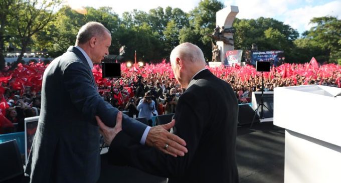 Erdoğan, 15 Temmuz anmasında şaşırtmadı: Yine altılı masa ve CHP’li belediyeleri hedef aldı