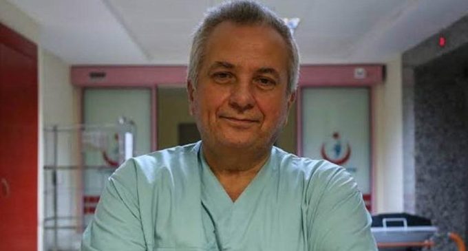 300’den fazla hastaya organ nakli yapmıştı: Doktor Timur Didinen böbrek yetmezliği sonucu yaşamını yitirdi
