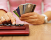 Yoksullaşan yurttaş kredi kartına yüklendi: Temmuzda kartlı ödemeler ikiye katlandı