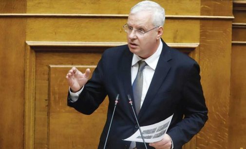 Rodop milletvekili İlhan Ahmet’ten Yunanistan’daki “telefon dinleme” tartışmalarına ilişkin: “İç düşman” söylemini yükseltiyor